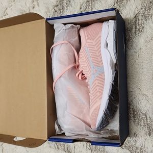 Mizuno Waveknit R2 Running shoes